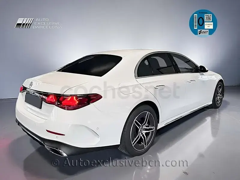Usado Mercedes E300 313 CV (230 kW) 2024 Blanco Berlina
