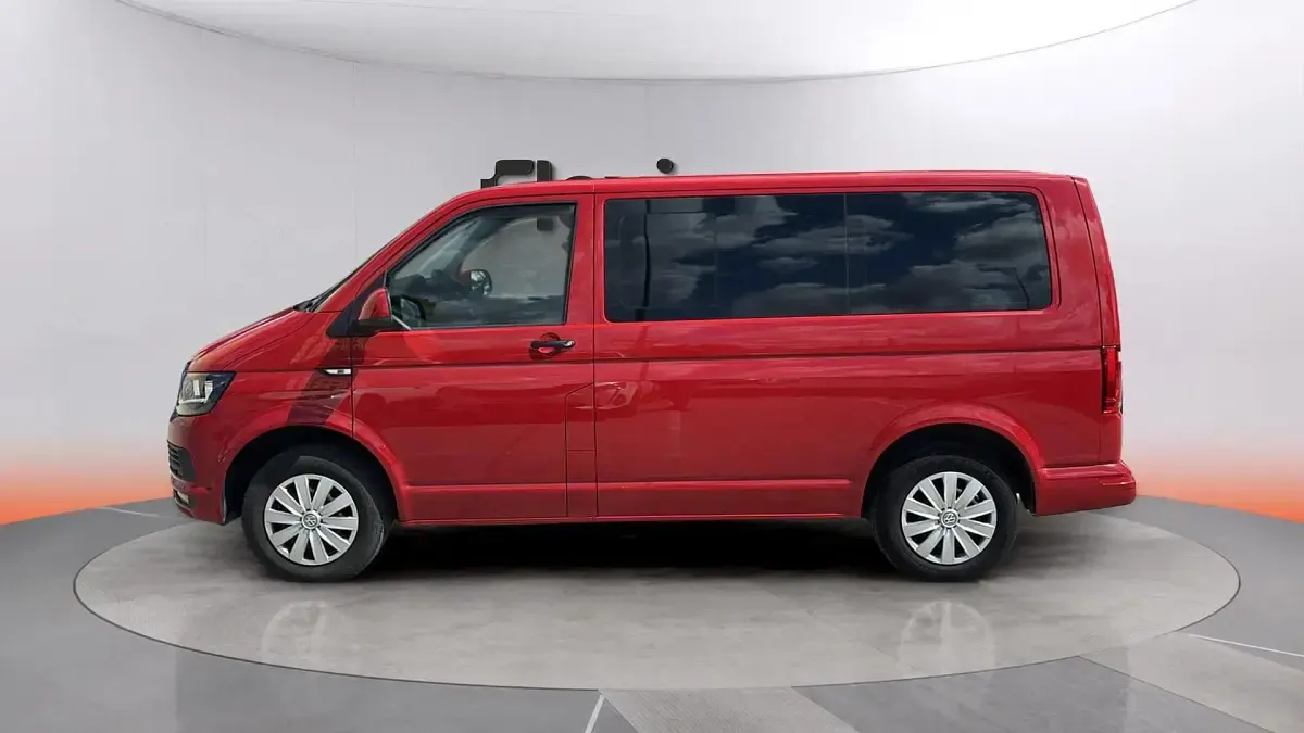 Usado VW Caravelle 102 CV (75 kW) 2018 Rojo Van