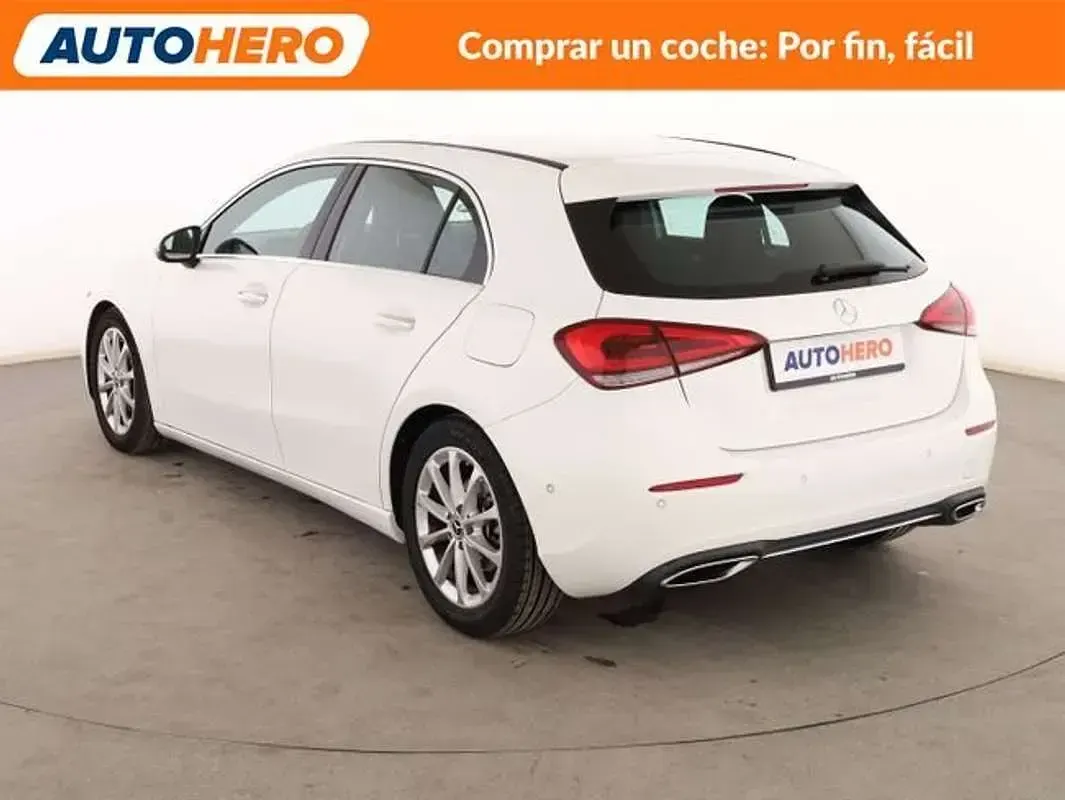 Usado Mercedes A180 116 CV (85 kW) 2019 Blanco Utilitario