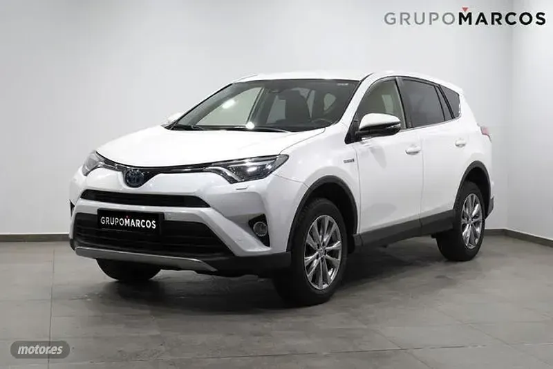 Usado Toyota RAV4 Advance 197 CV (144 kW) 2019 Blanco SUV