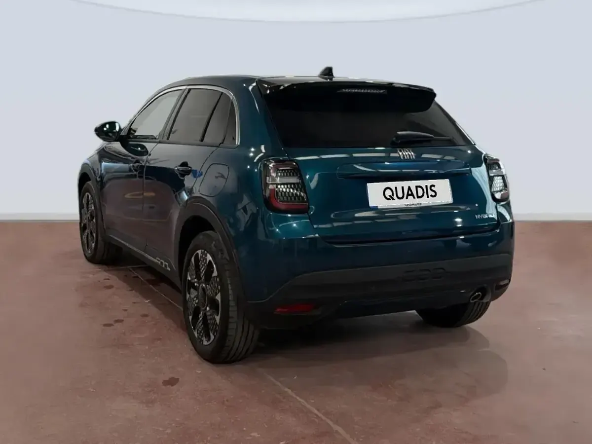 Usado Fiat 600 La Prima 100 CV (73 kW) 2024 Azul SUV