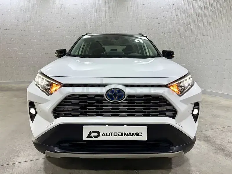 Usado Toyota RAV4 Hybrid Advance 218 CV (160 kW) 2024 Blanco SUV