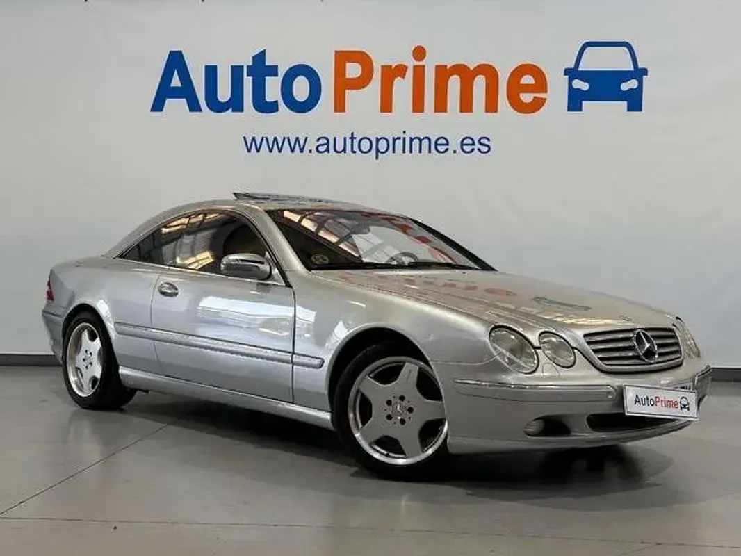 Usado Mercedes CL500 306 CV (225 kW) 2002 Gris Coupe
