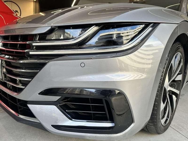 Usado VW Arteon R-line 280 CV (205 kW) 2018 Plateado Coupe
