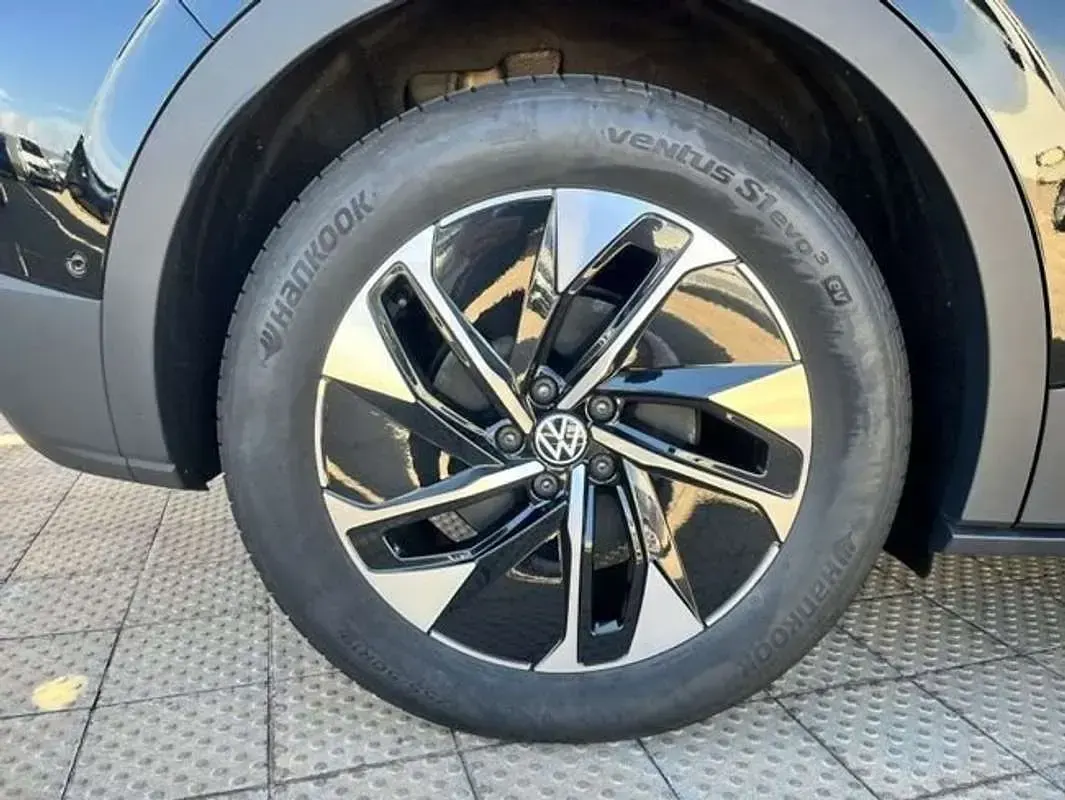 Usado VW ID.4 Pro 127 kW (174 CV) 2024 Negro SUV