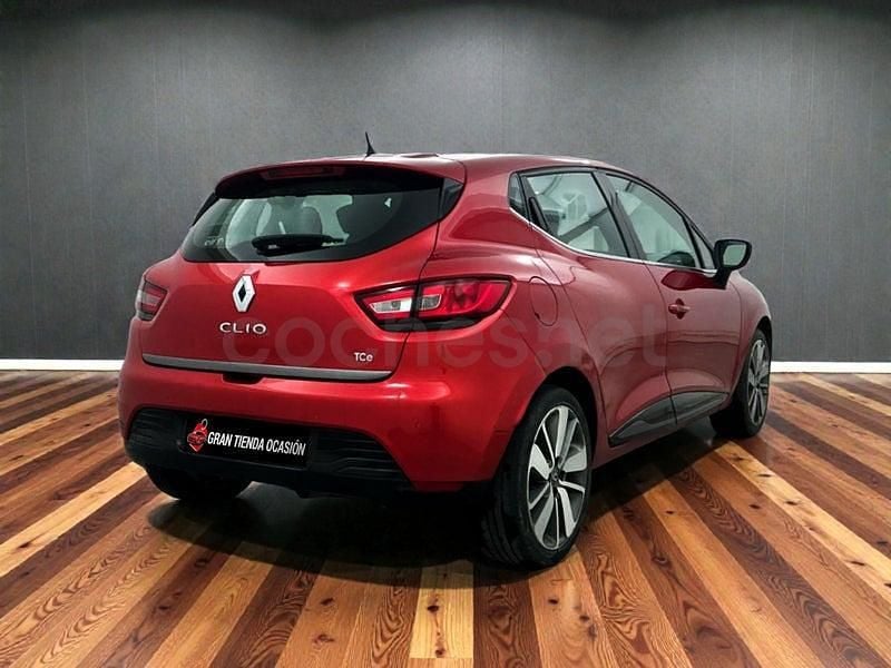Usado Renault Clio IV Dynamique 90 CV (66 kW) 2015 Rojo Berlina