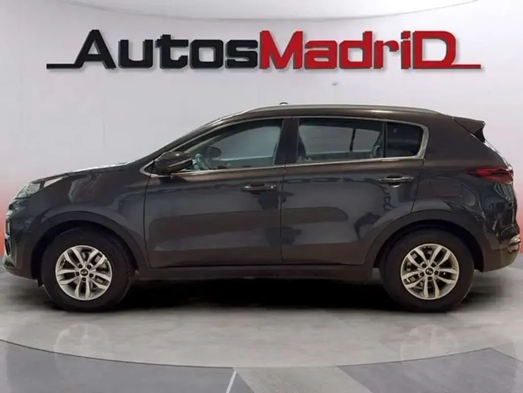 Usado Kia Sportage 137 CV (100 kW) 2020 Plateado SUV