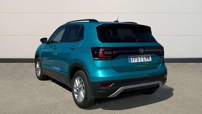Usado VW T-Cross Advance 95 CV (69 kW) 2022 Verde SUV
