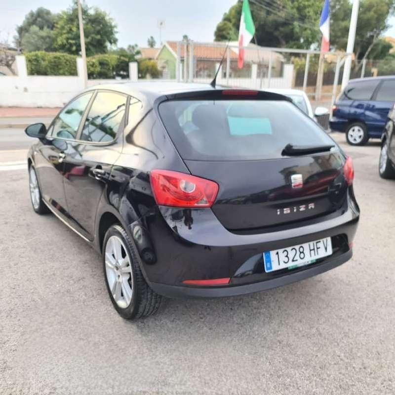 Usado Seat Ibiza Copa 90 CV (66 kW) 2011 Negro Utilitario