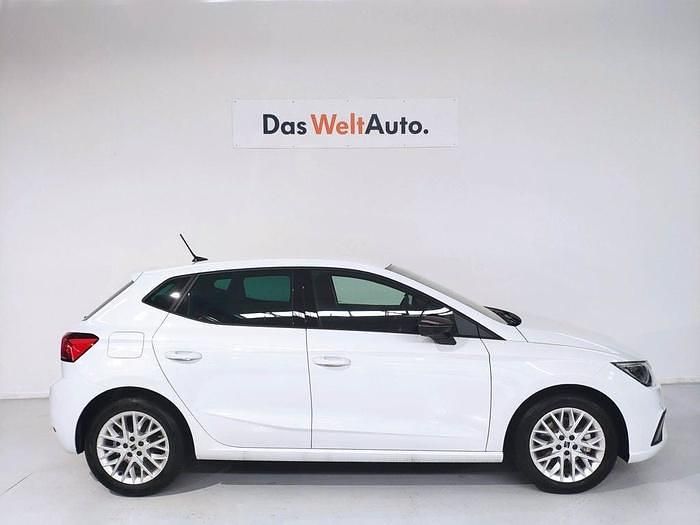Usado Seat Ibiza FR 115 CV (84 kW) 2025 Blanco Utilitario