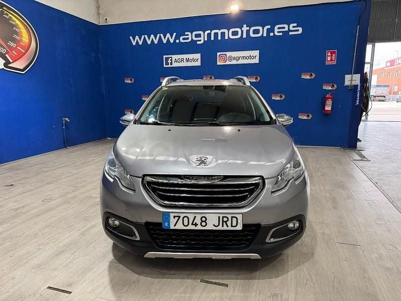 Usado Peugeot 2008 Active 100 CV (73 kW) 2016 Gris / plata SUV