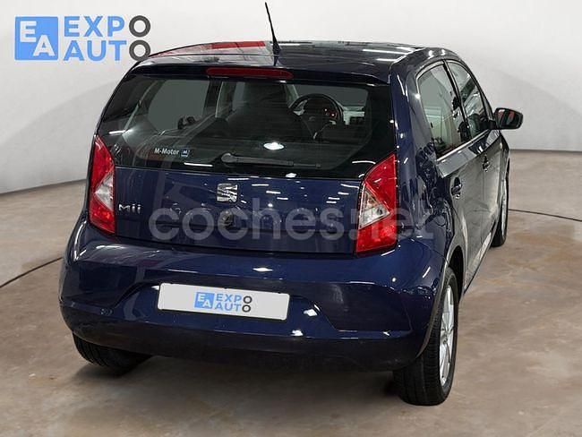 Usado Seat Mii Chic 75 CV (55 kW) 2016 Azul Utilitario