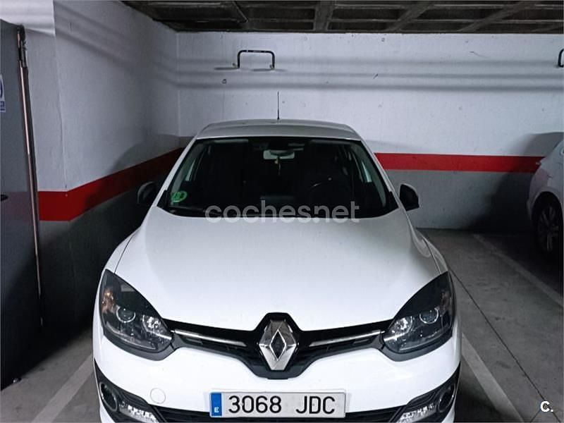 Blanco Usado 2015 Renault Mégane LIMITED Berlina | 7700 € (Buen precio) - Imagen 1/4