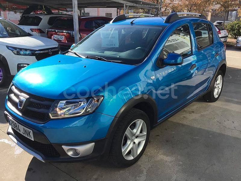 Azul Usado 2016 Dacia Sandero Stepway Berlina | 10.490 € (Caro) - Imagen 1/4