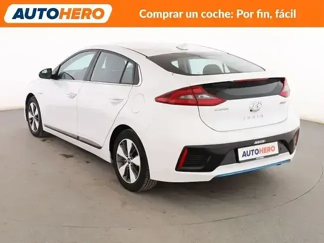 Usado Hyundai Ioniq 141 CV (103 kW) 2018 Blanco Utilitario