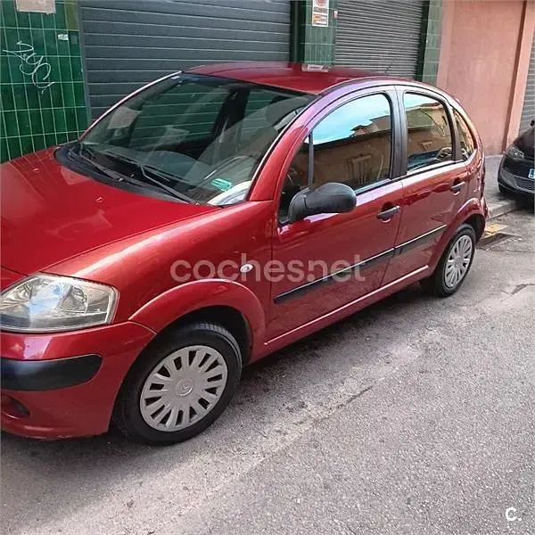 Usado Citroën C3 61 CV (44 kW) 2010 Rojo Berlina