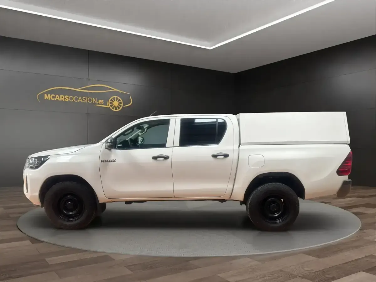 Usado Toyota HiLux 150 CV (110 kW) 2022 Blanco Pickup/Camioneta