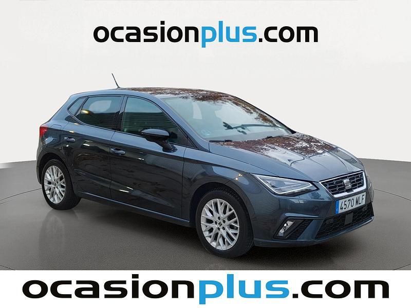 Usado Seat Ibiza FR 110 CV (80 kW) 2023 Gris Berlina