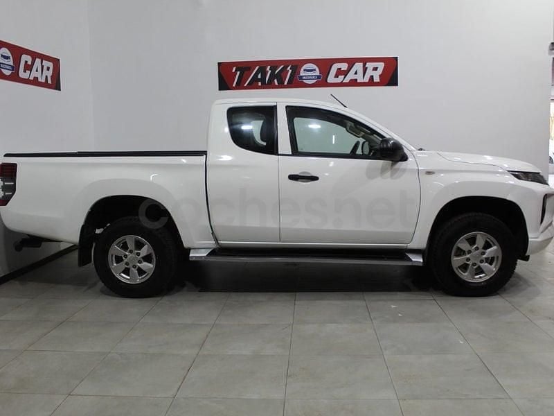 Usado Mitsubishi L200 150 CV (110 kW) 2020 Blanco Pickup/Camioneta
