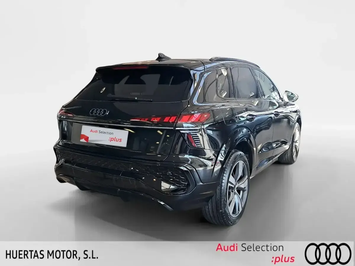 Usado Audi Q3 Advanced Plus 272 CV (200 kW) 2026 Negro SUV