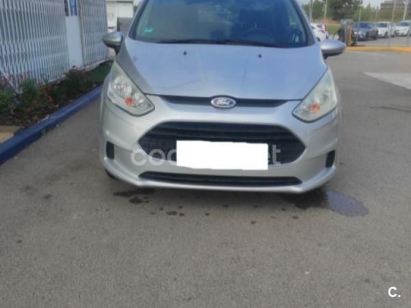Usado Ford B-MAX Titanium 75 CV (55 kW) 2013 Gris / plata Monovolumen