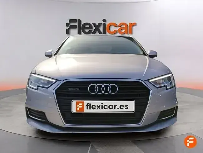 Usado Audi A3 190 CV (139 kW) 2017 Gris Berlina