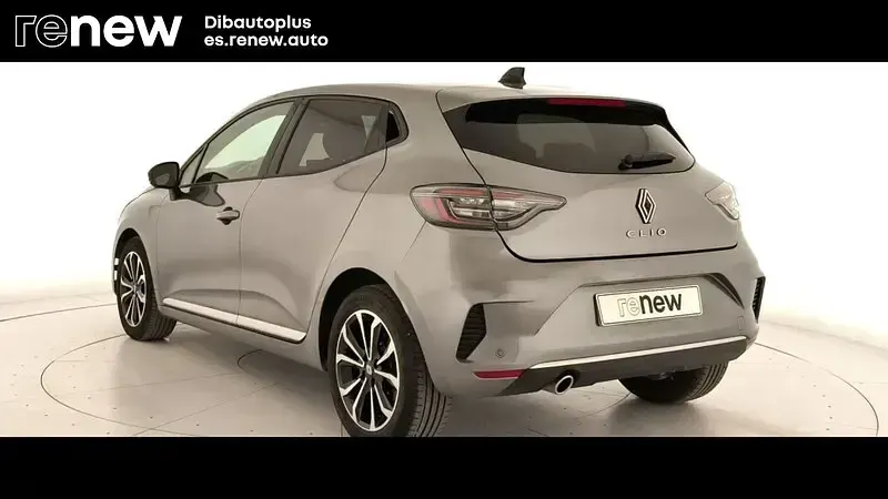 Usado Renault Clio V Techno 100 CV (73 kW) 2025 Gris Berlina