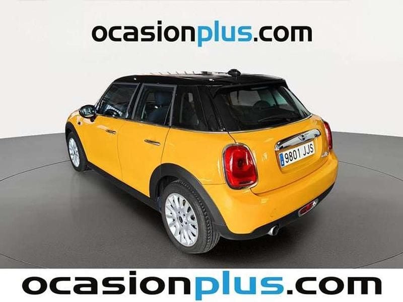 Usado Mini Cooper D 116 CV (85 kW) 2015 Naranja Utilitario