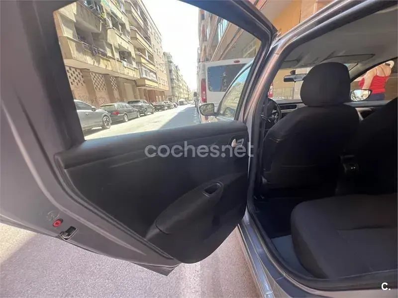 Usado Citroën C-Elysee I PureTech 82 CV (60 kW) 2019 Gris / plata Berlina