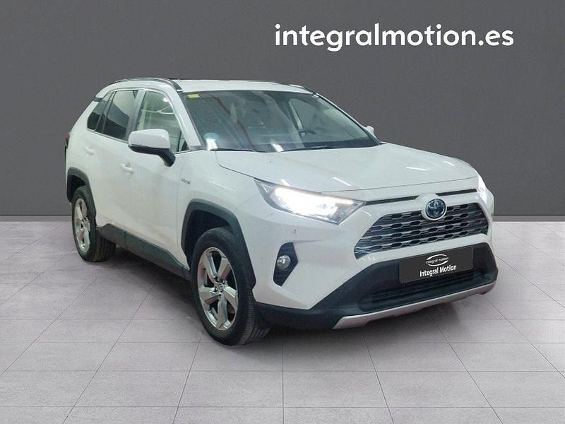 Usado Toyota RAV4 Hybrid Advance 217 CV (159 kW) 2020 Blanco SUV
