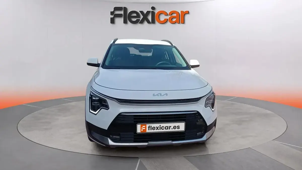Usado Kia Niro 171 CV (125 kW) 2024 Blanco SUV