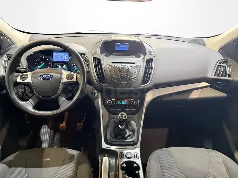 Usado Ford Kuga Trend 150 CV (110 kW) 2016 Negro SUV