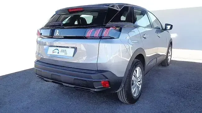 Usado Peugeot 3008 Active 130 CV (95 kW) 2021 Gris SUV