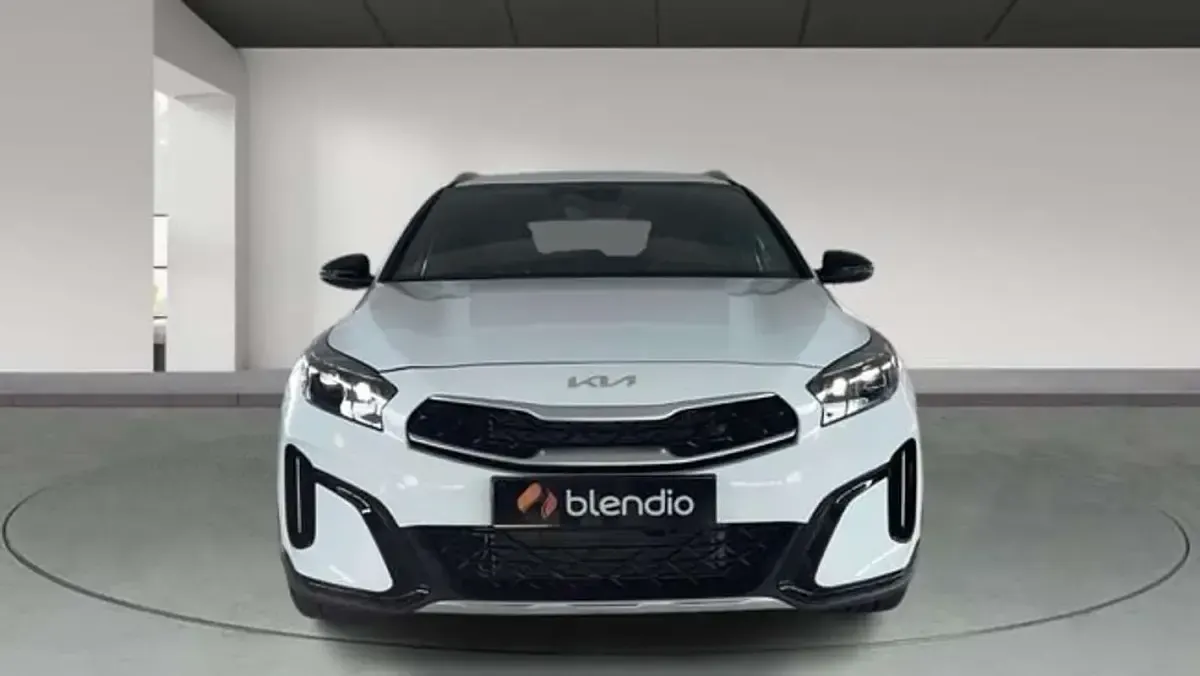 Usado Kia XCeed Style 150 CV (110 kW) 2025 Blanco SUV