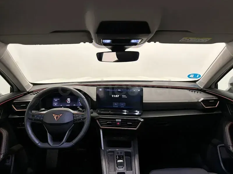 Usado Cupra Formentor 204 CV (150 kW) 2022 Gris / plata SUV