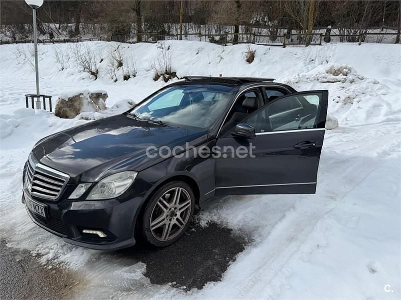 Usado Mercedes E300 Avantgarde 231 CV (169 kW) 2011 Negro Berlina