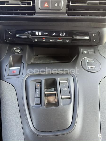 Usado Peugeot Rifter GT 130 CV (95 kW) 2024 Verde Monovolumen