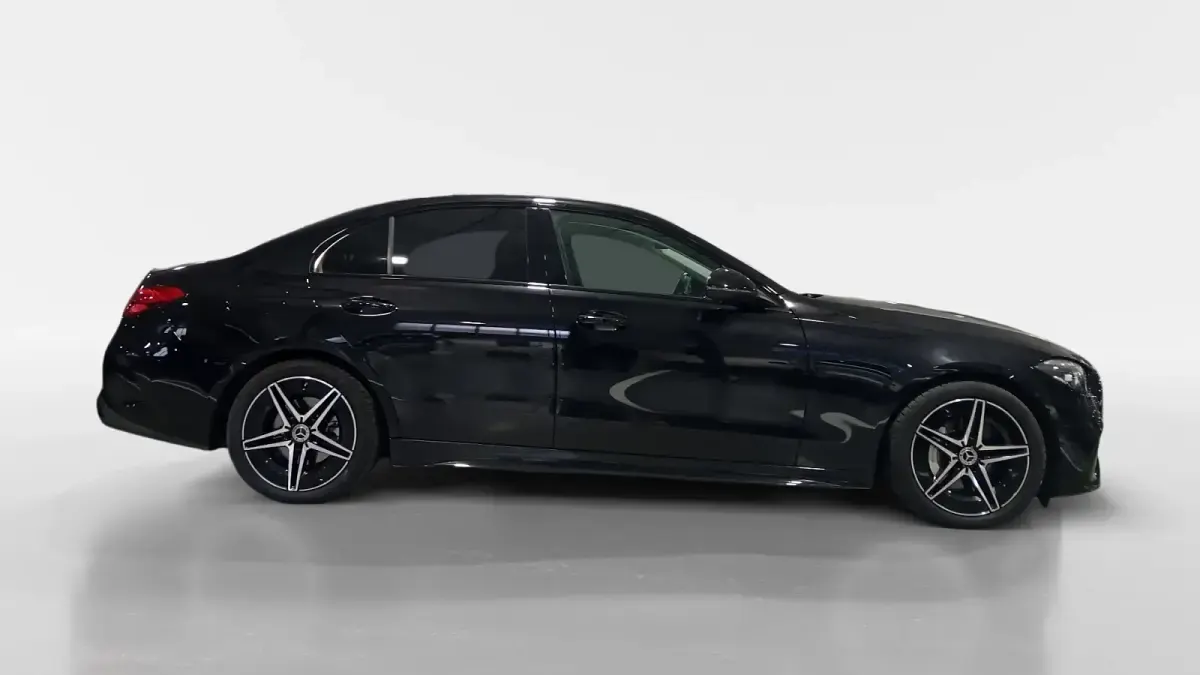 Usado Mercedes C200 163 CV (119 kW) 2025 Negro Berlina