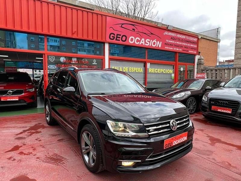 Usado VW Tiguan Sportline 190 CV (139 kW) 2020 Negro SUV