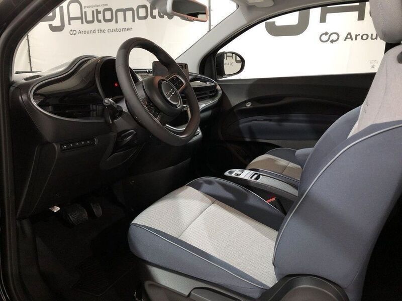 Negro Usado 2021 Fiat 500e Icon Utilitario | 24.490 € (Caro) - Imagen 1/4
