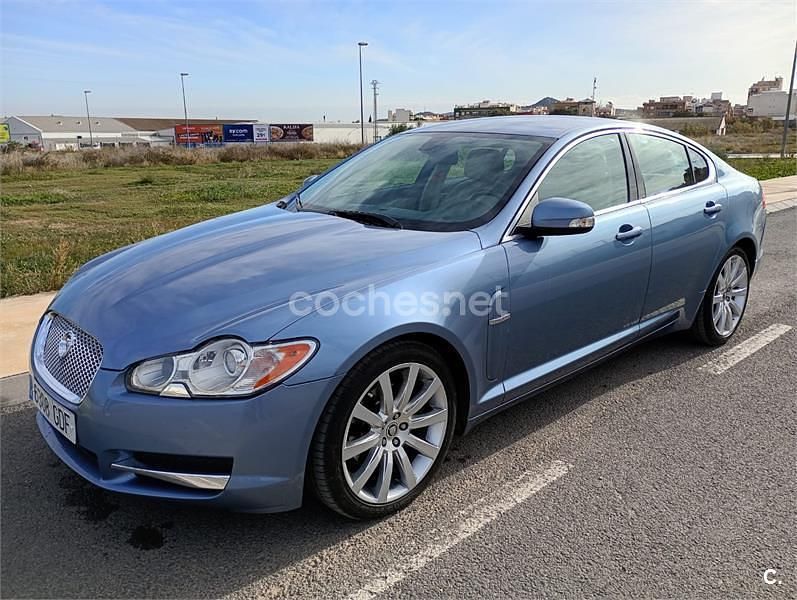 Usado Jaguar XF Premium Luxury 207 CV (152 kW) 2008 Gris / plata Berlina
