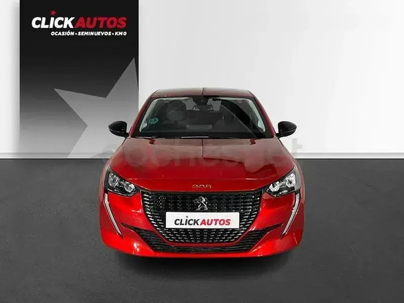 Usado Peugeot 208 Allure 100 CV (73 kW) 2023 Rojo Utilitario