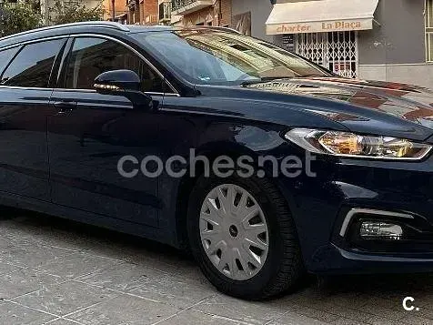 Usado Ford Mondeo Titanium 150 CV (110 kW) 2019 Azul Familiar