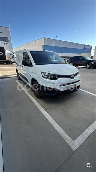 Usado Toyota Proace City City 102 CV (75 kW) 2020 Blanco Monovolumen