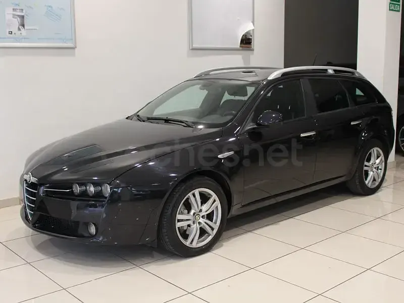 Usado Alfa Romeo 159 136 CV (100 kW) 2012 Negro Familiar