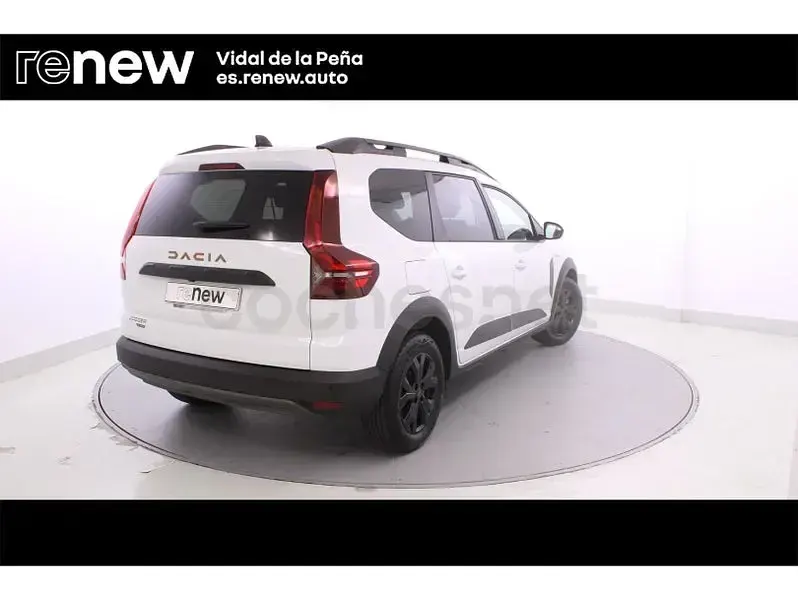 Usado Dacia Jogger Extreme 140 CV (102 kW) 2025 Blanco Monovolumen