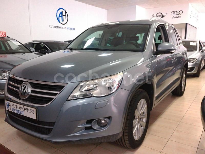 Usado VW Tiguan Sport 170 CV (125 kW) 2009 Gris / plata SUV
