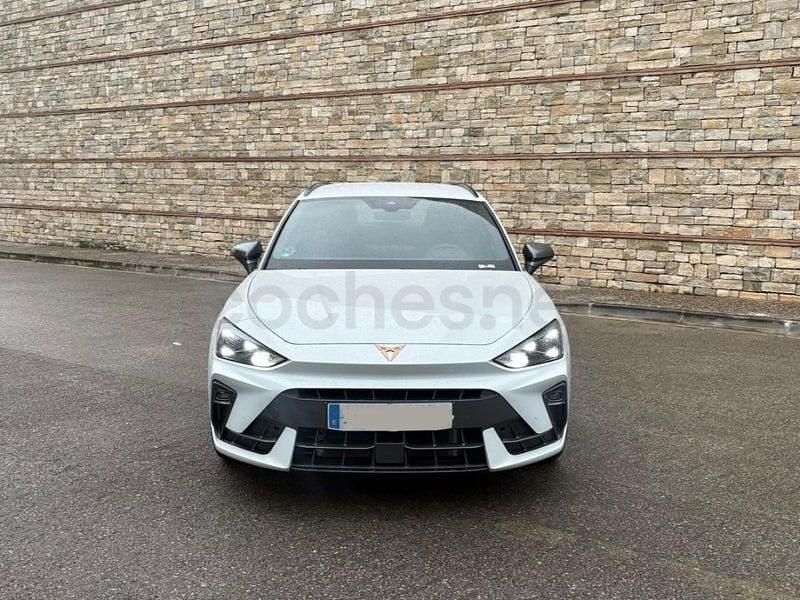 Usado Cupra Leon 150 CV (110 kW) 2024 Blanco Familiar