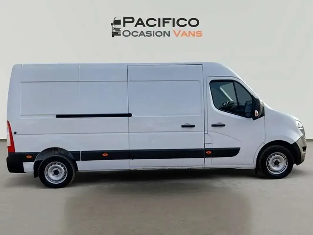 Usado Nissan Interstar 135 CV (99 kW) 2023 Blanco Van