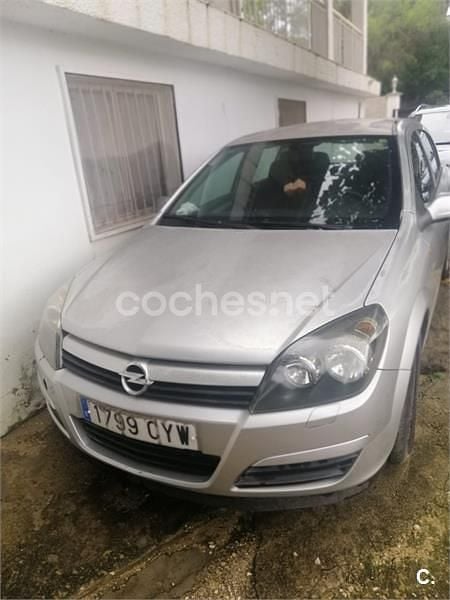 Gris / plata Usado 2004 Opel Astra Enjoy Berlina | 2250 € (Super precio) - Imagen 1/4